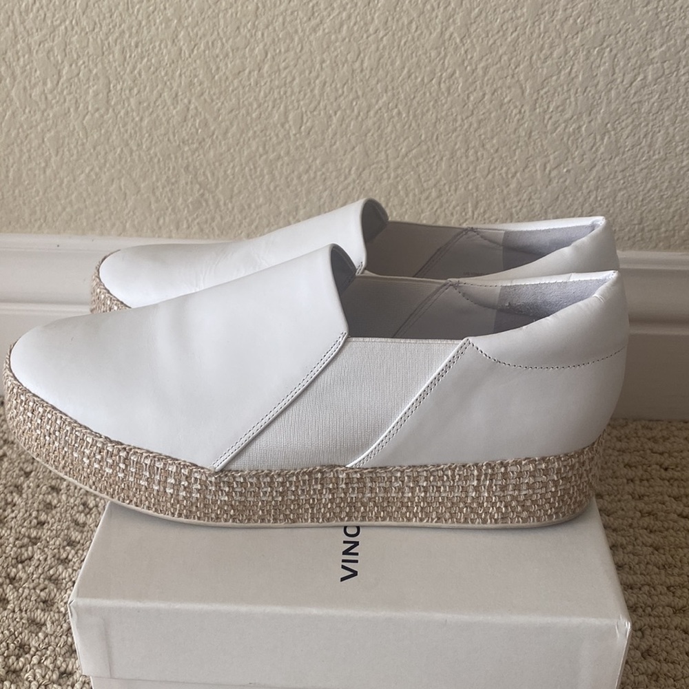 NIB Vince Leather Slip On Shoe - Picture 3 of 5